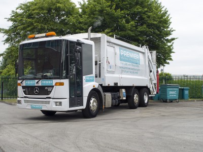 A general waste collection vehicle.